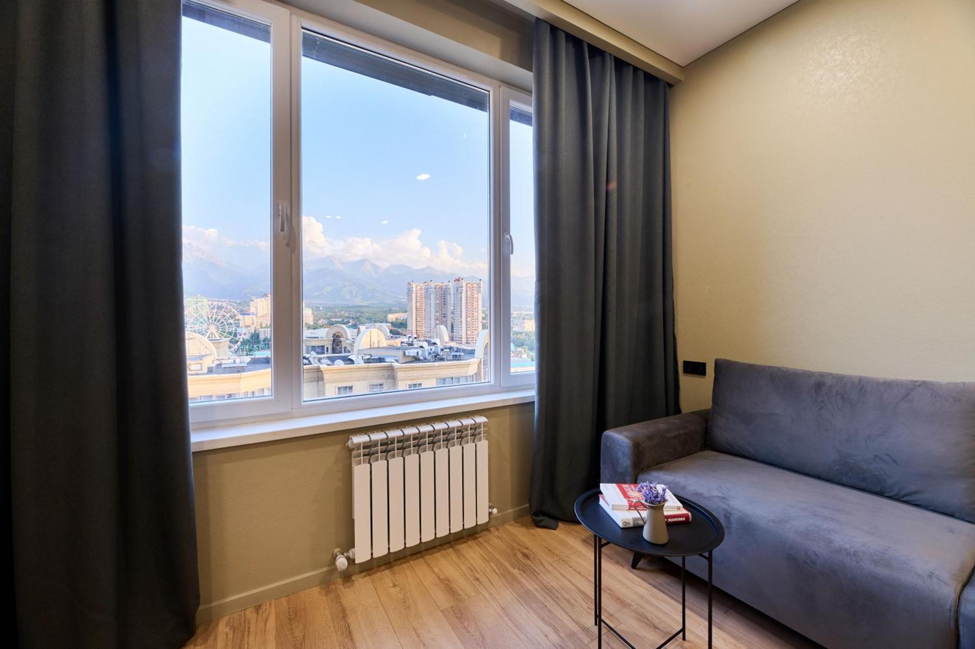 Five Business-Class Rooms In R-House Near Mega Center אלמטי מראה חיצוני תמונה